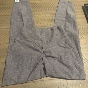 Bombshell toned 7/8 leggings size M